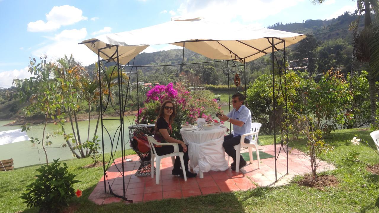 Casa finca típica the lake hotel Guatapé Exterior foto