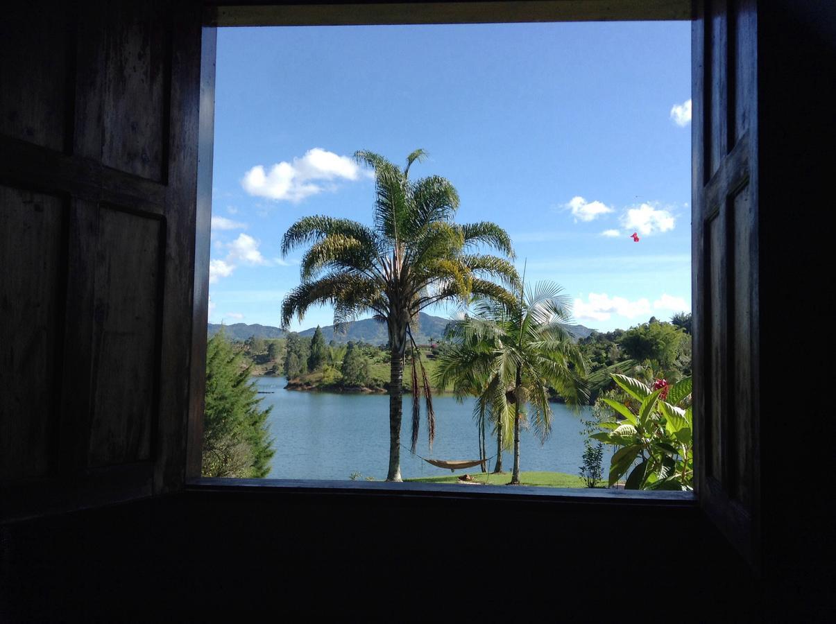 Casa finca típica the lake hotel Guatapé Exterior foto